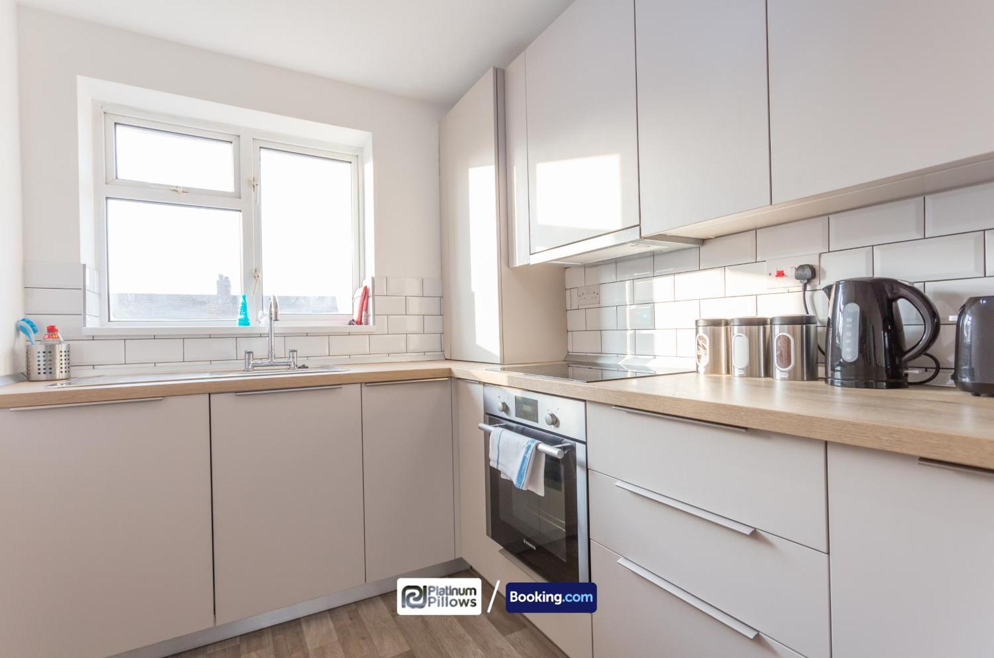 Spacious 2Br Apt In Oxford, Long Stay Savings, Near Hospitals & Universities Екстериор снимка